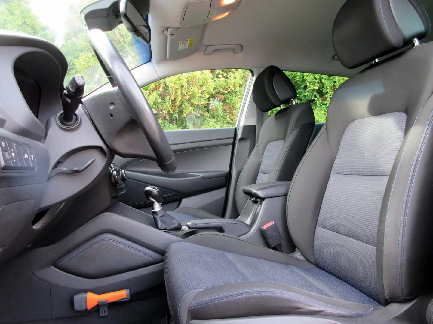 Hyundai TUCSON 1.6 GDi Comfort *ECC*Navi*Camera* Wit - 2