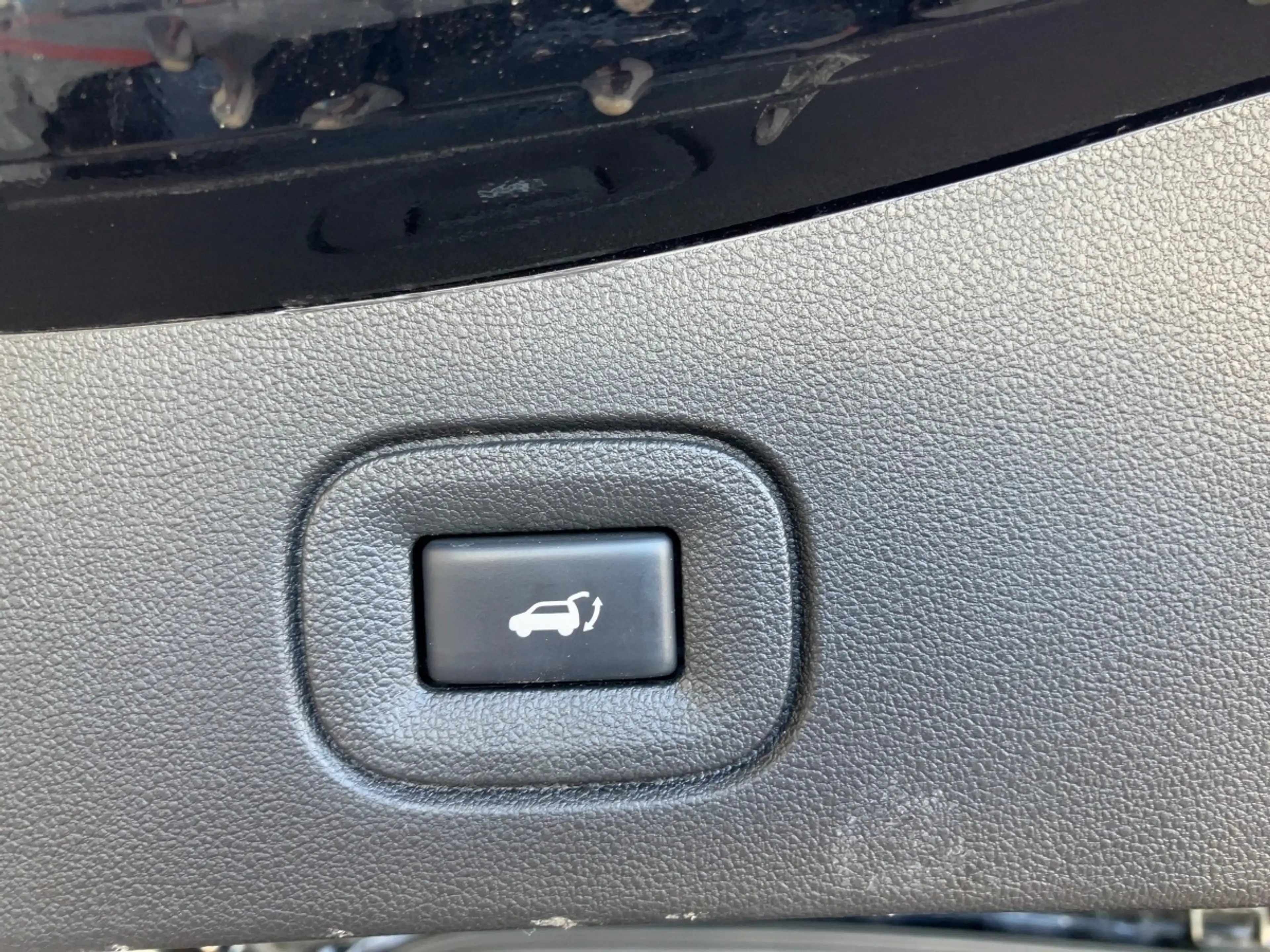 Renault Koleos INITIALE PARIS BLUE dCi 185 4WD X-tronic — photo 9