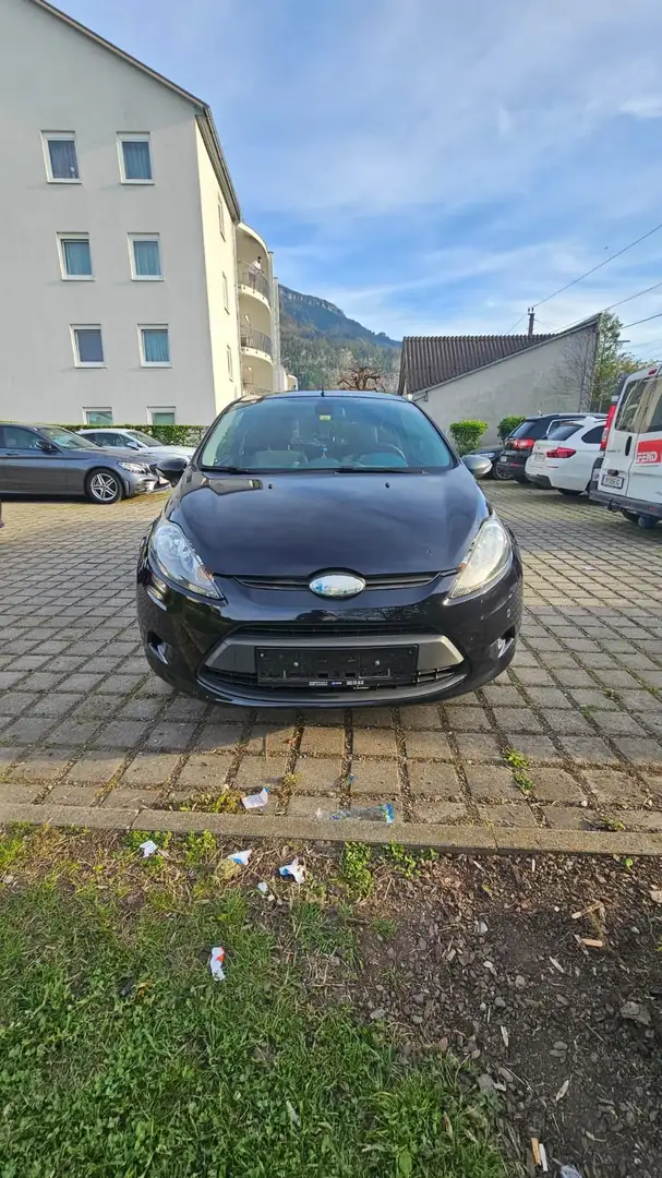 Ford Fiesta Ghia 1,6 TDCi DPF - 1