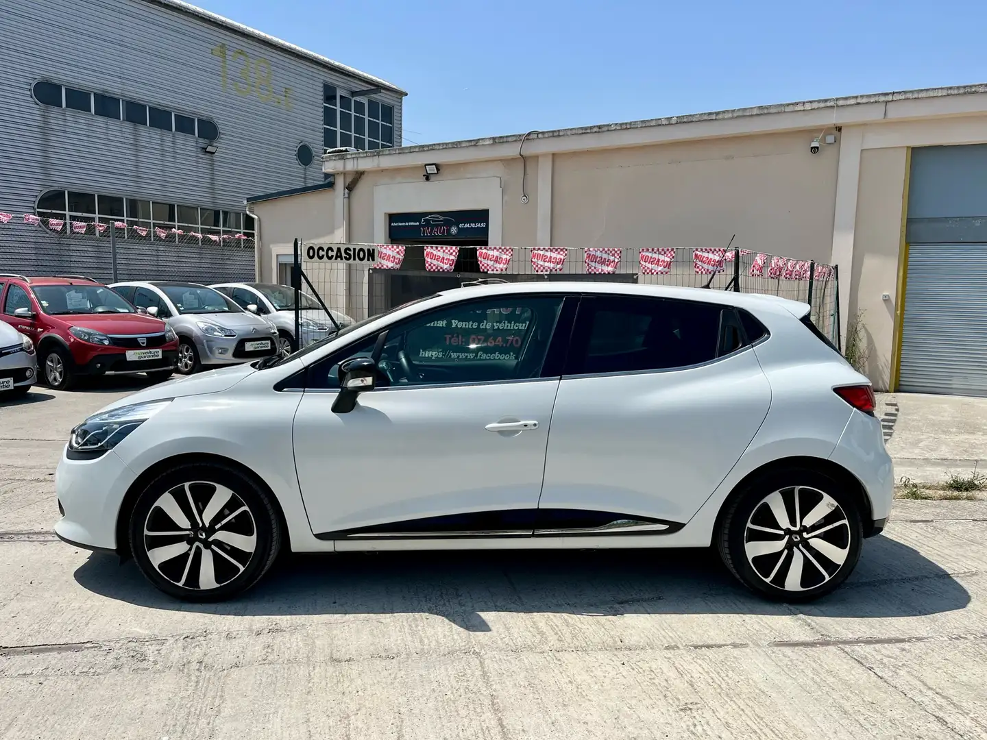 Renault Clio IV TCe 90 Energy eco2 Intens Garantie 6 Mois Blanc - 2