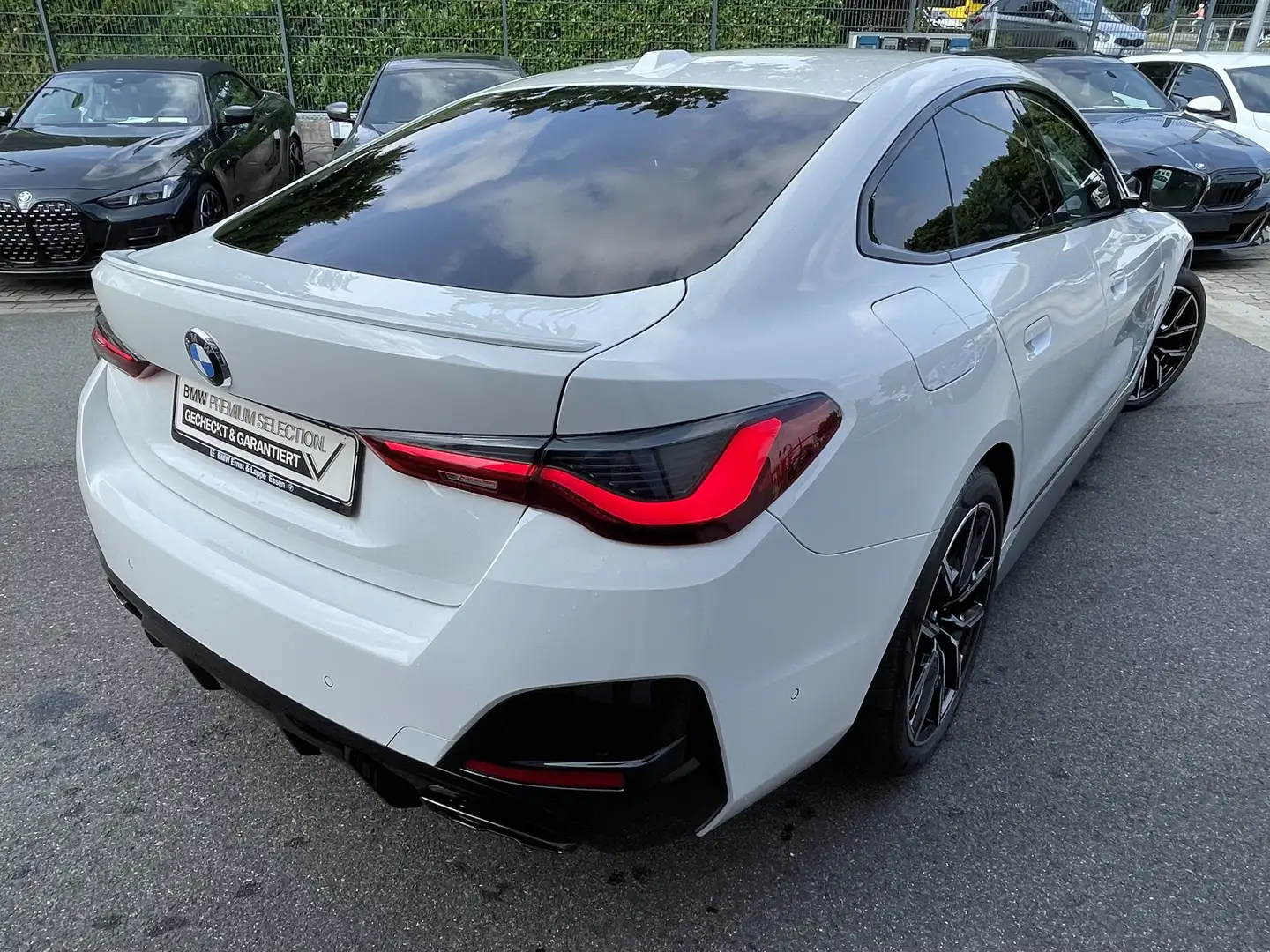 BMW 440 M440i GC M Sport | Glasdach DrivingAssProf Leder Weiß - 2