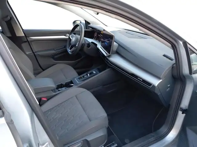 Volkswagen Golf view 6