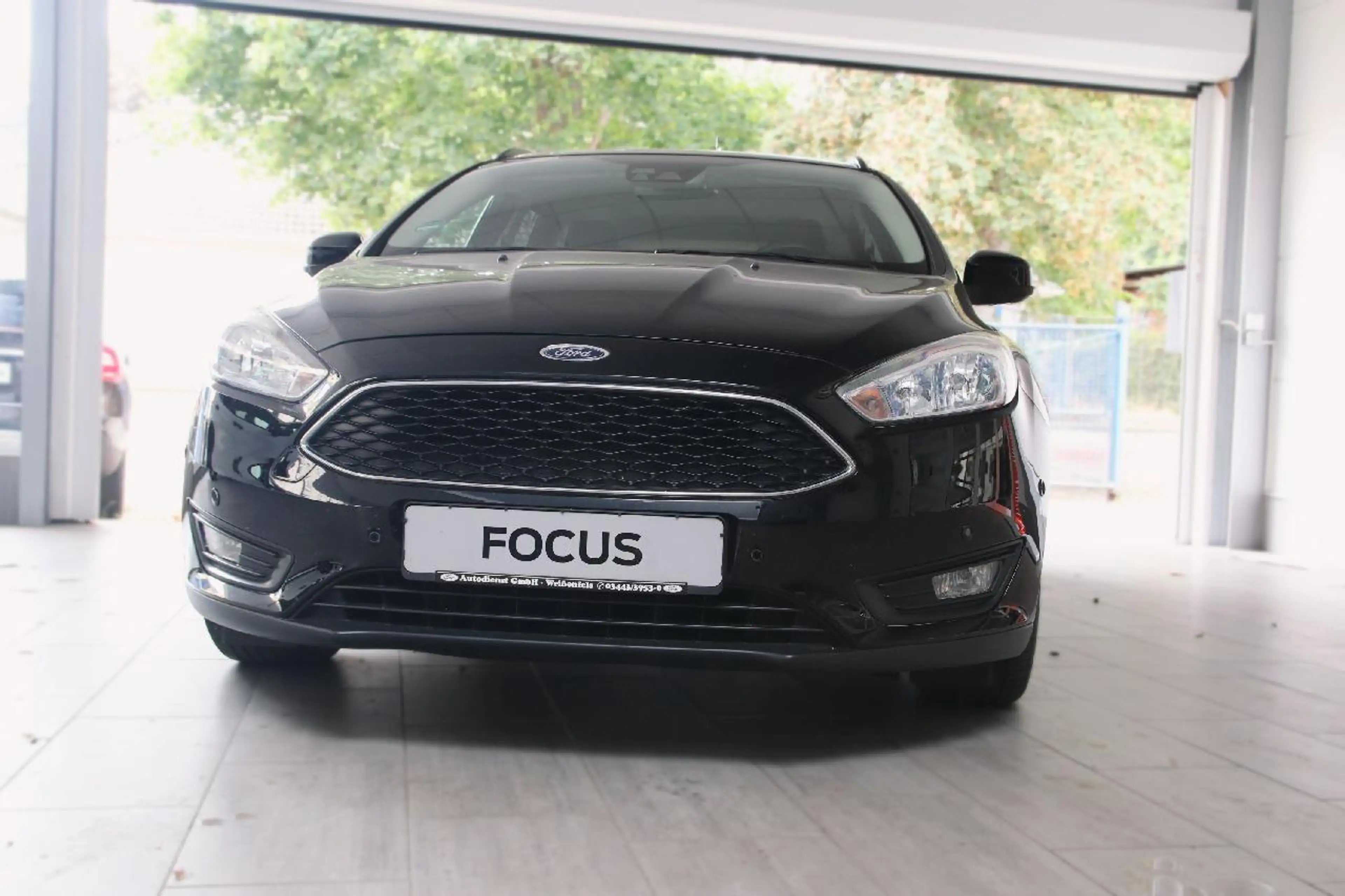 Ford Focus Business — photo 2