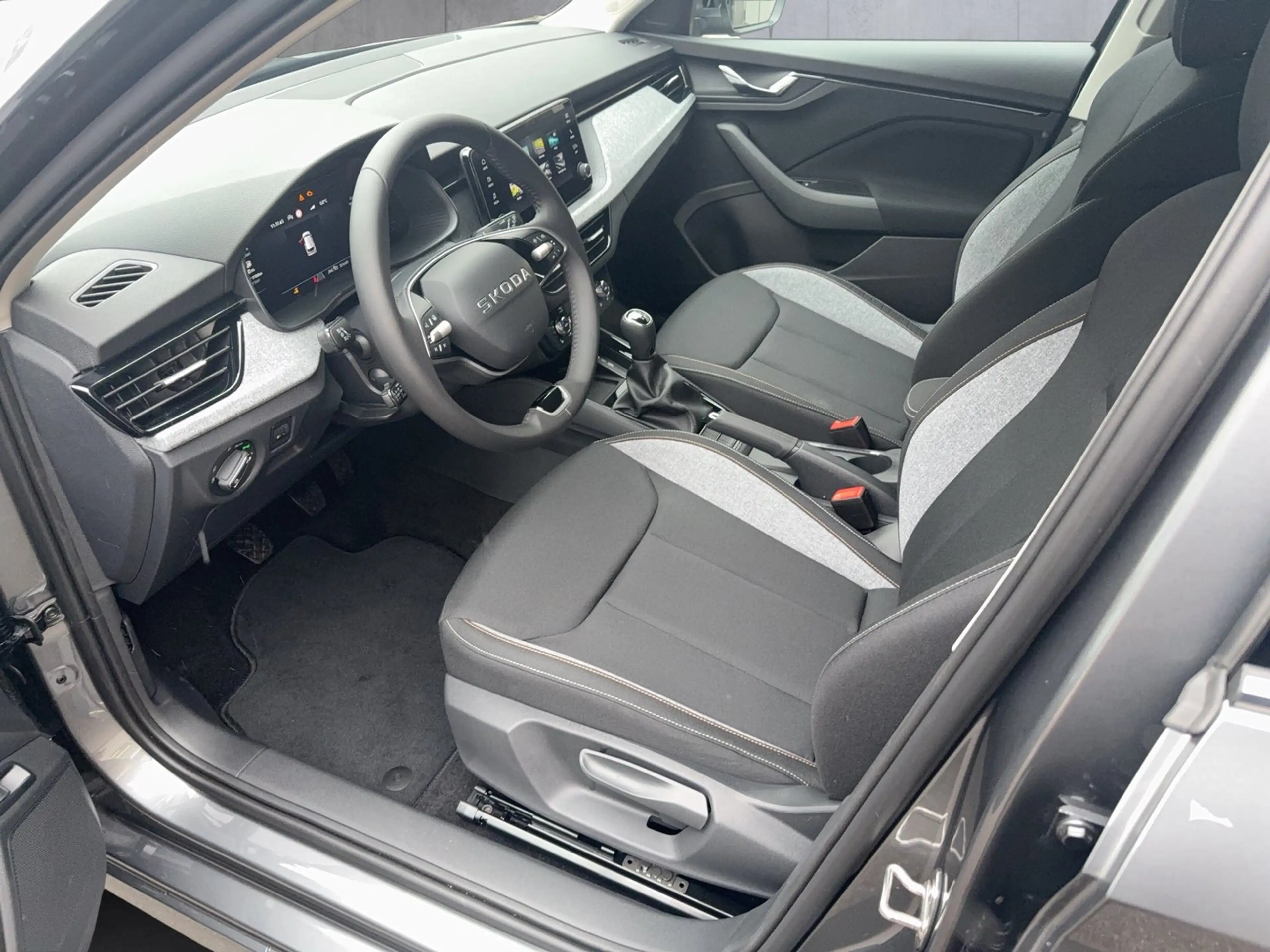 Skoda Kamiq Selection TSI — photo 9