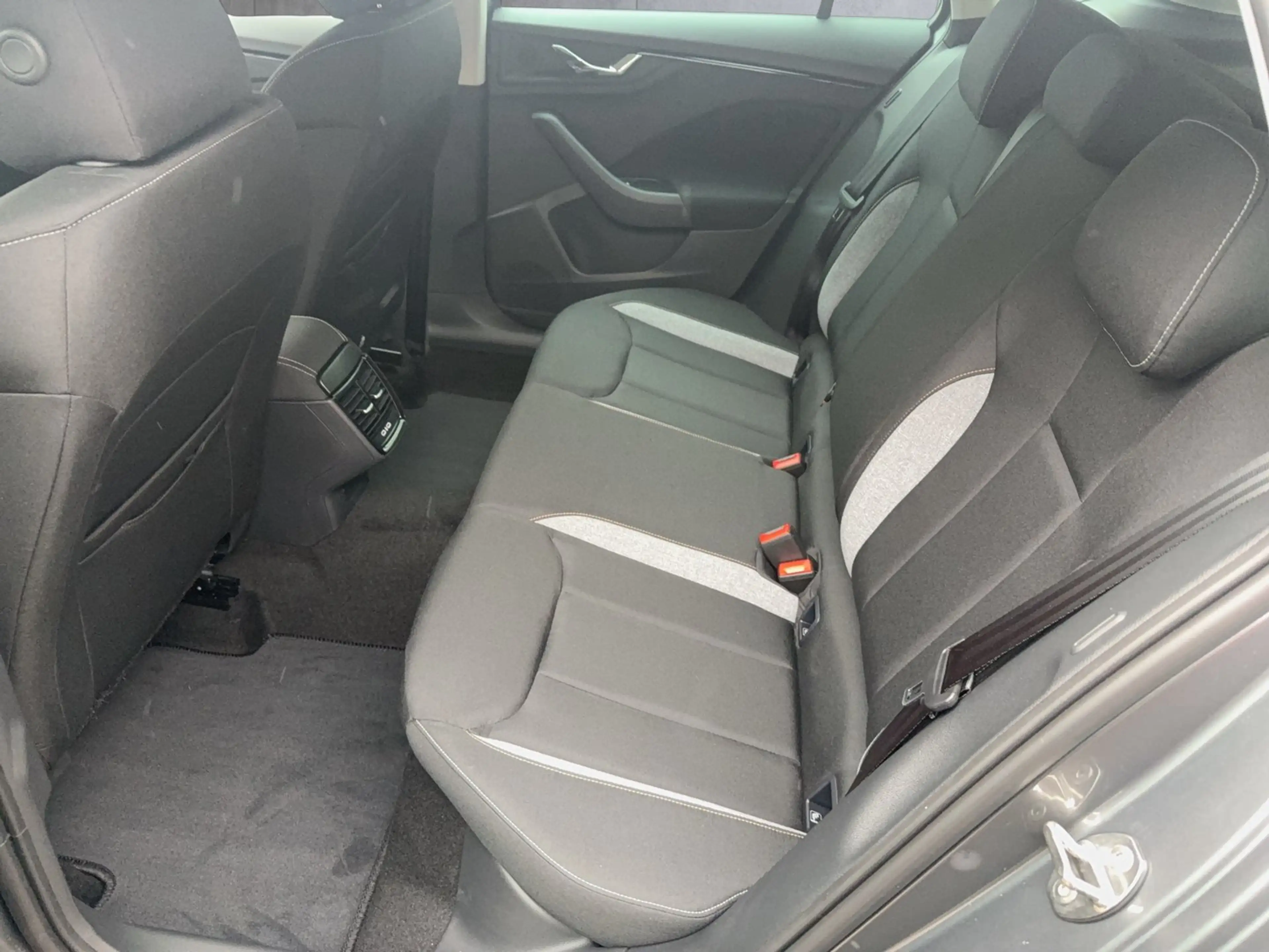Skoda Kamiq Selection TSI — photo 16