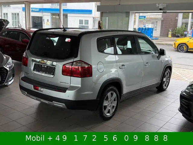 Chevrolet Orlando view 2