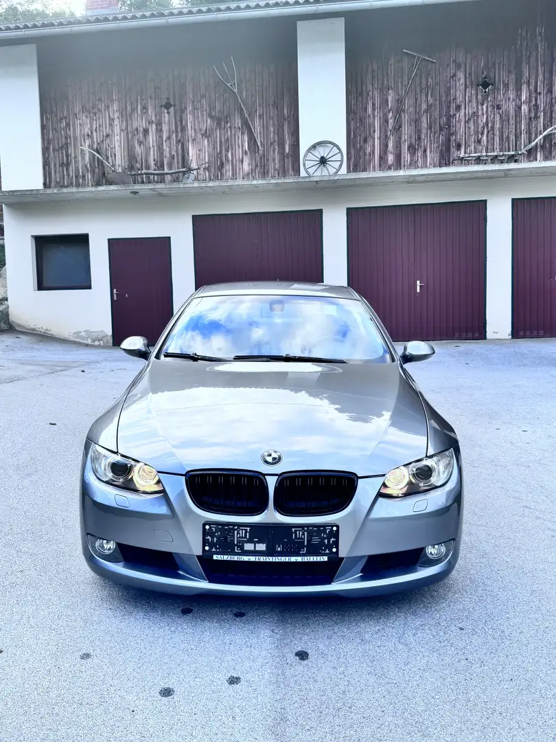 BMW 325 xDrive e92 - 1