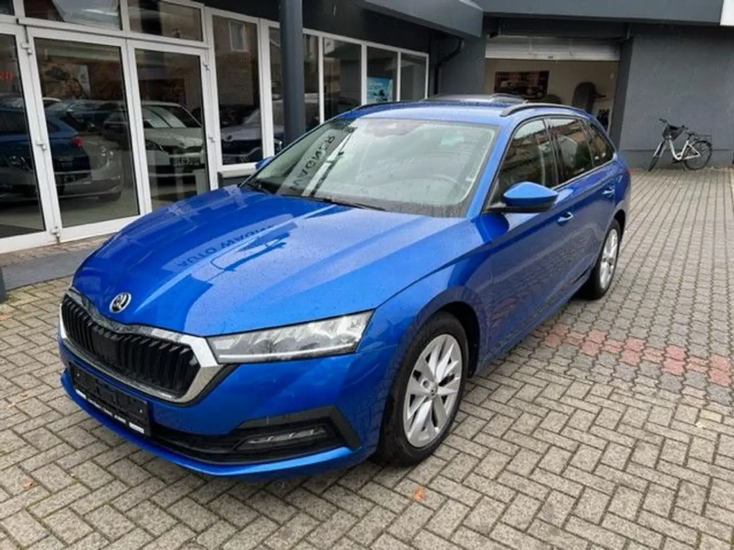 Skoda Octavia Combi 1.5 TSI*KAMERA elekt.HK DAB SH LAN Azul - 1