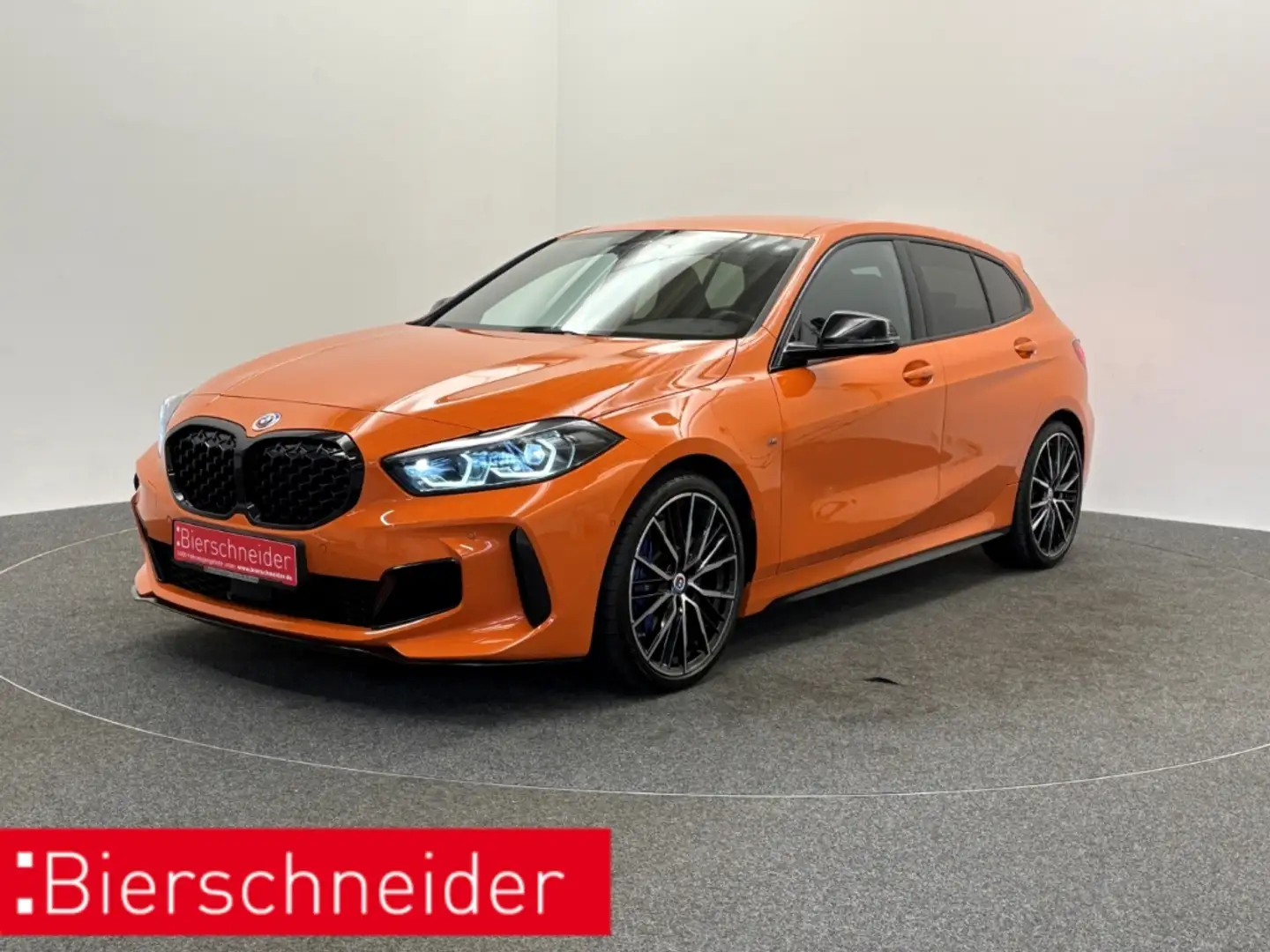 BMW 135 i xDrive DIGITAL COCKPIT PRO LED S-SITZE H&K NAVI Orange - 1