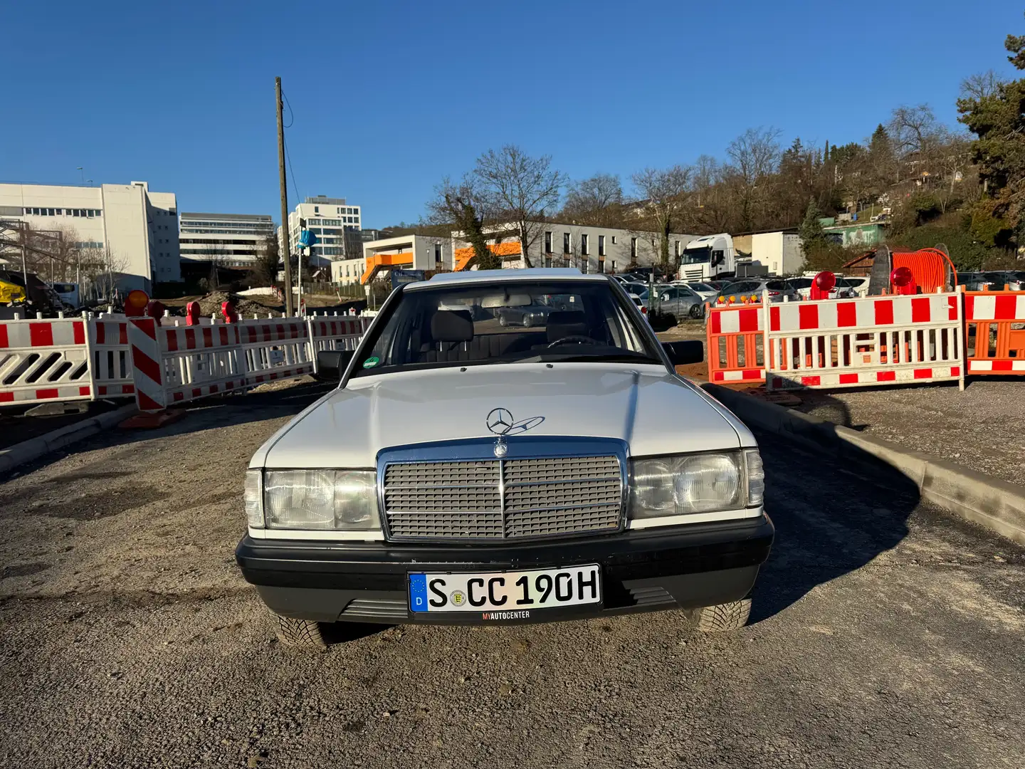 Mercedes-Benz 190 190 E - 2