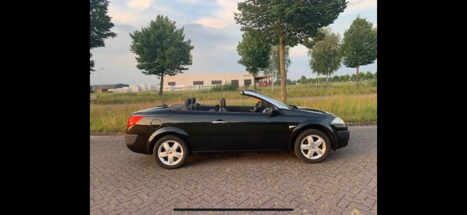 Renault Megane Megane 2.0-16V Exception Zwart - 2