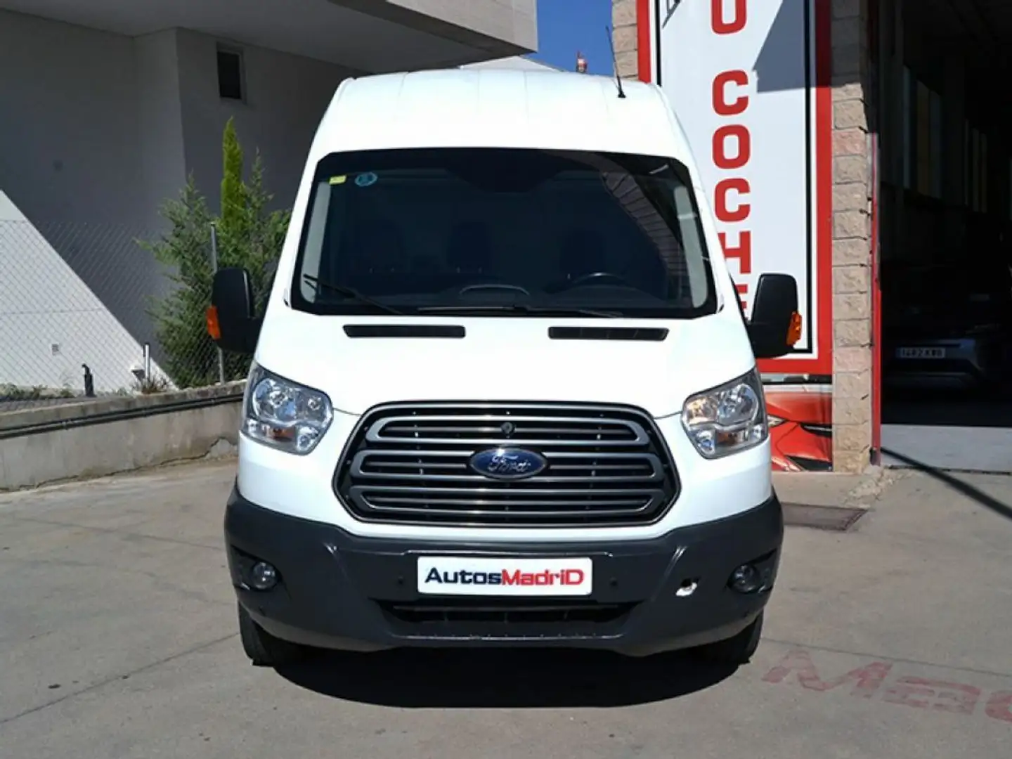 Ford Transit 350 96kW L3 Ambiente Propulsión Trasera Blanco - 2