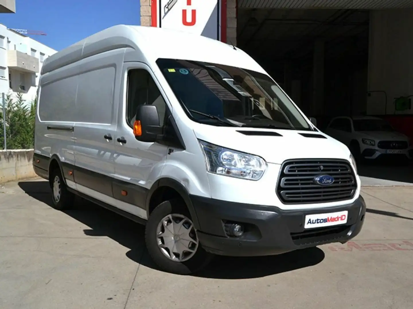 Ford Transit 350 96kW L3 Ambiente Propulsión Trasera Blanco - 1