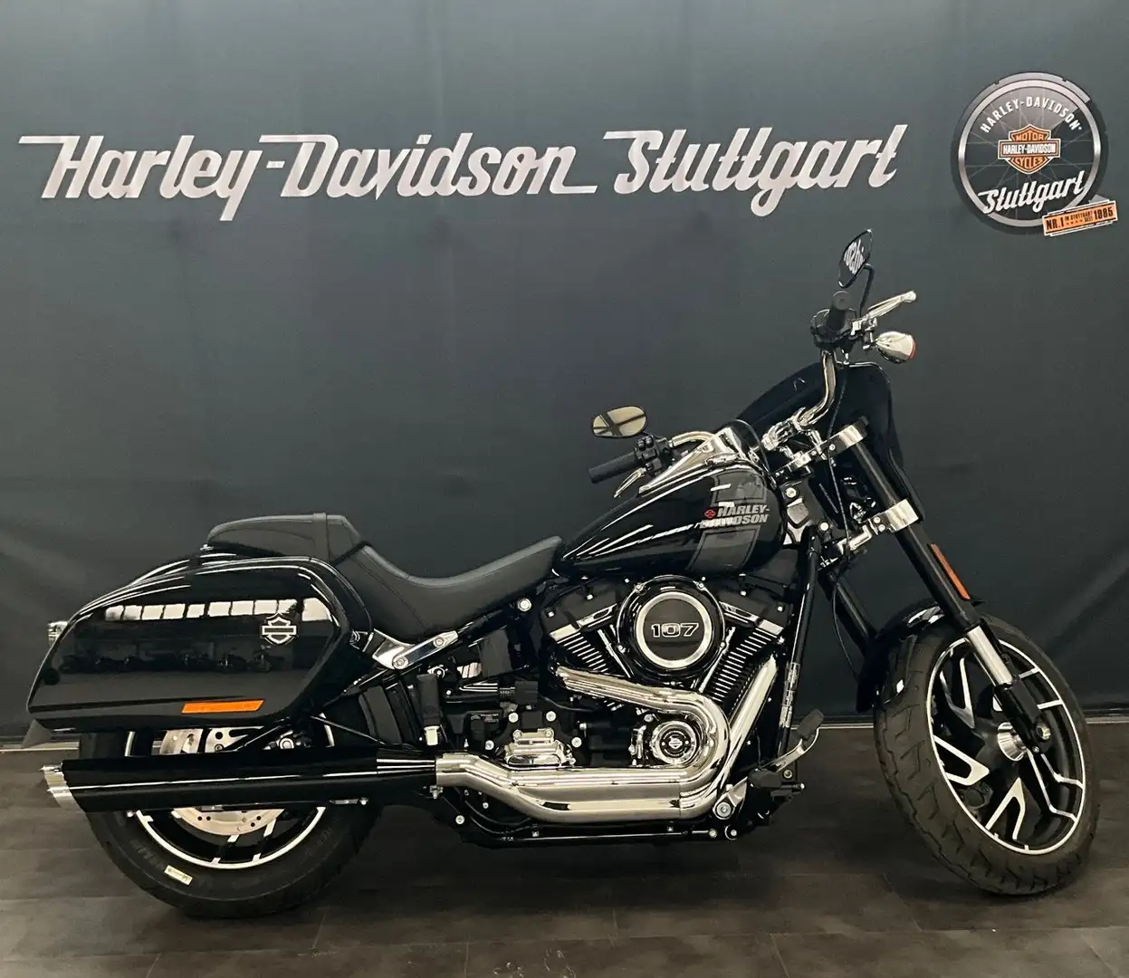 Harley-Davidson FLSB Softail Sport Glide Schwarz - 1