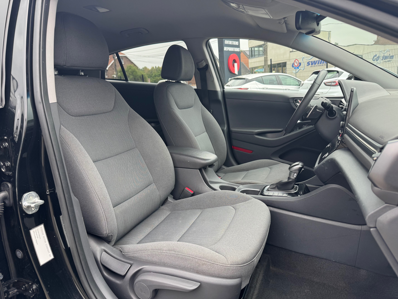 Hyundai IONIQ HEV Feel DCT / NAV / AIRCO / CARPLAY — photo 6