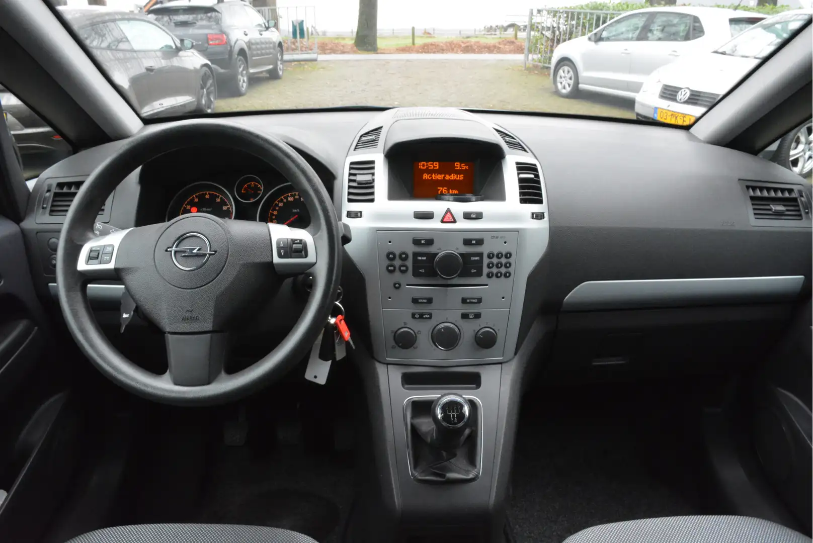 Opel Zafira 1.6 Business 7 Pers Trekhaak Airco Grijs - 2