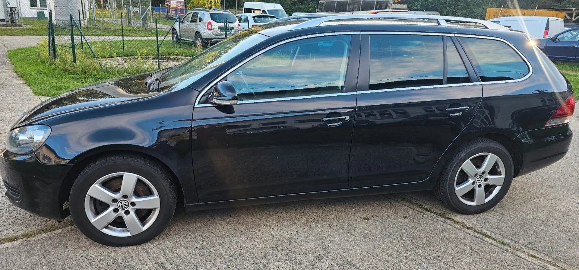 Volkswagen Golf 2.0 TDI Automatik Schwarz - 2