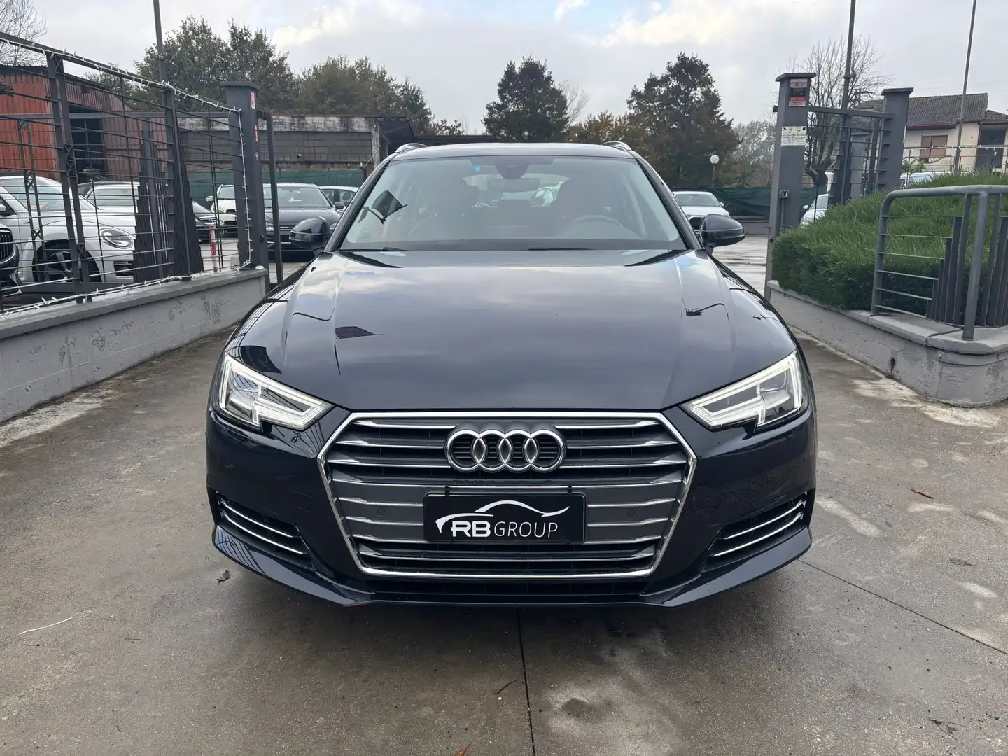 Audi A4 A4 V 2016 Avant Avant 2.0 tdi Business Sport 150cv Nero - 2