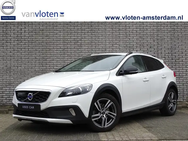 Volvo V40 Cross Country 1.6 T4 Momentum 180pk | camera |