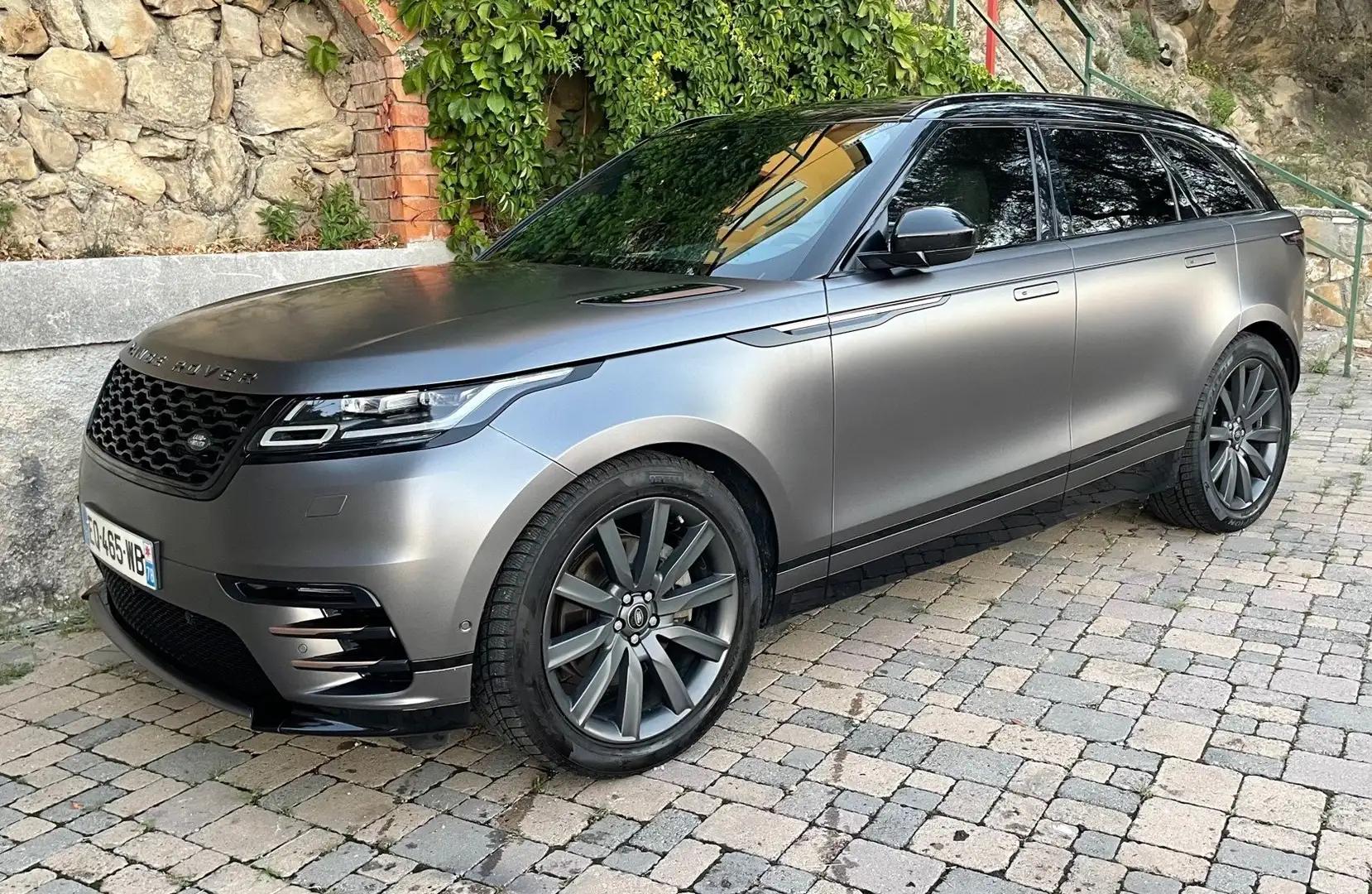 Land Rover Range Rover Velar D300 BVA HSE R-Dynamic ***VENDU*** Grijs - 1