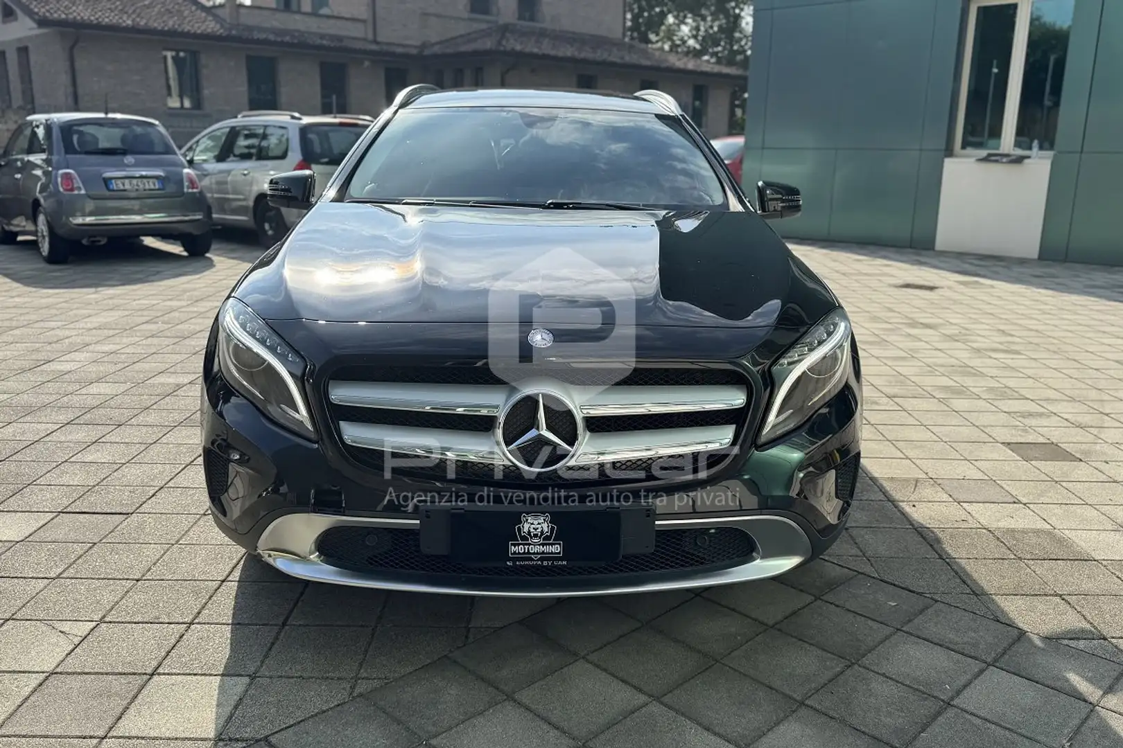 Mercedes-Benz GLA 220 GLA 220 d Automatic 4Matic Sport Nero - 2