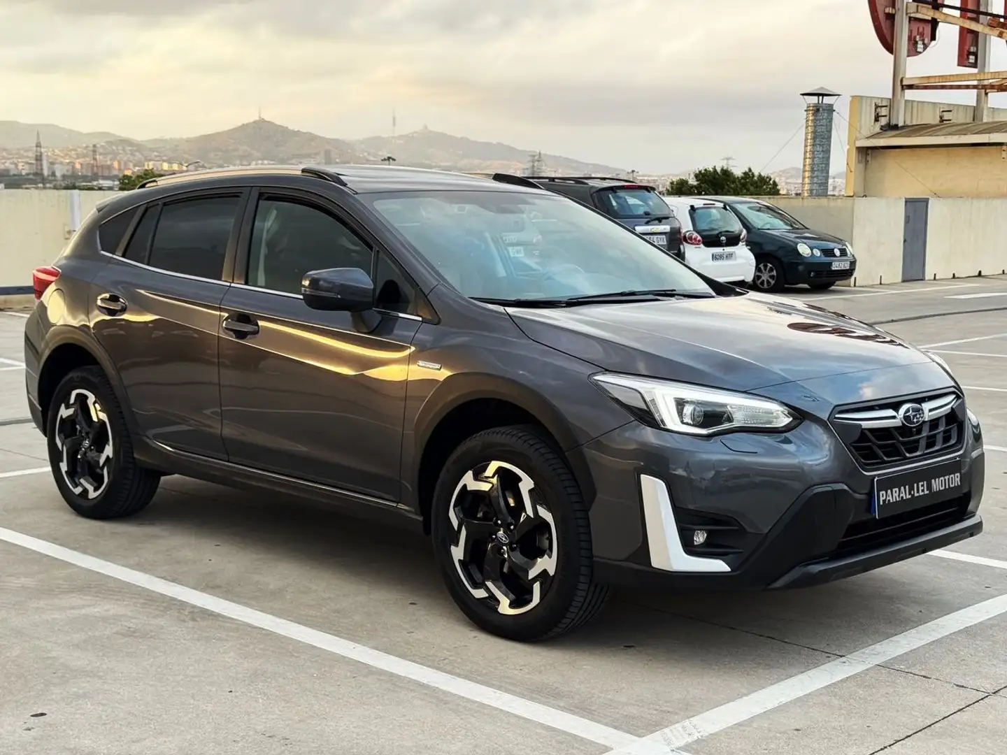 Subaru XV 2.0i HYBRID EXECUTIVE PLUS con TECHO SOLAR, CUERO. Grigio - 1