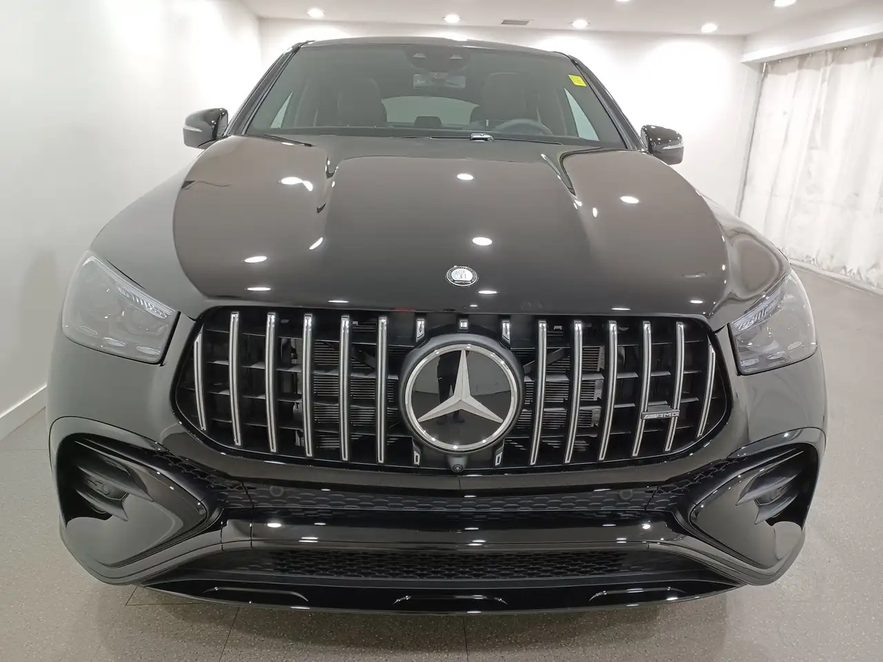 Mercedes-Benz GLE снимка Mercedes-Benz GLE