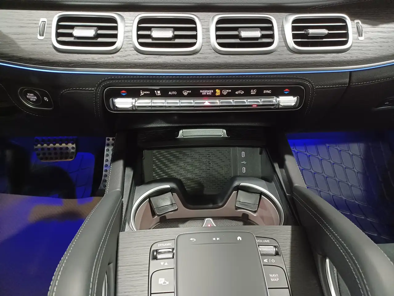 Mercedes-Benz GLE снимка Mercedes-Benz GLE