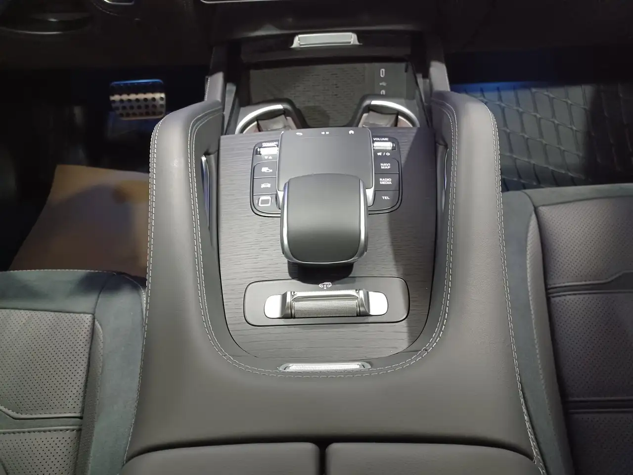 Mercedes-Benz GLE снимка Mercedes-Benz GLE