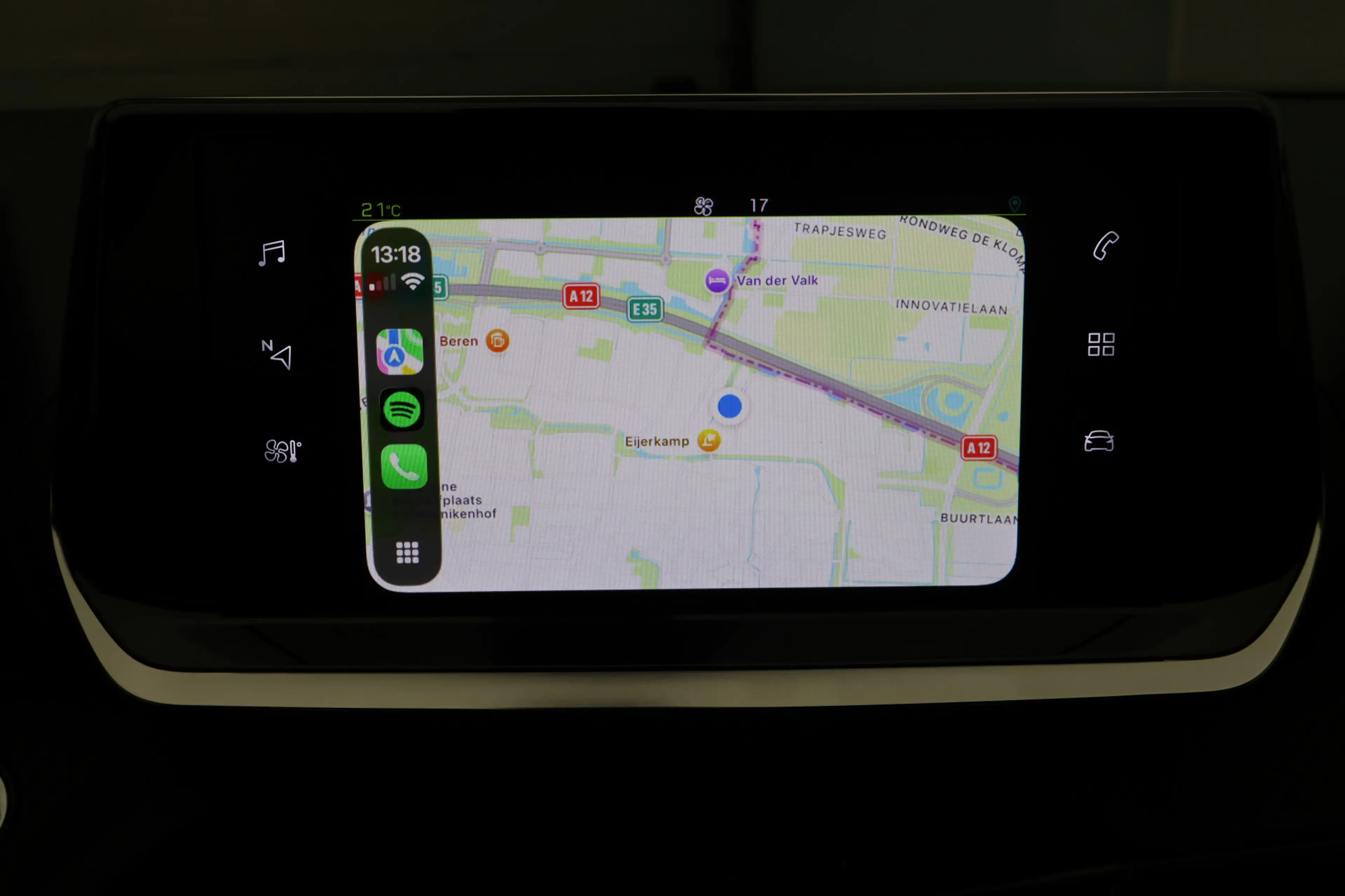 Peugeot e-2008 EV Active Pack 50 kWh SOH 90%, Camera, Apple Carpl — photo 5