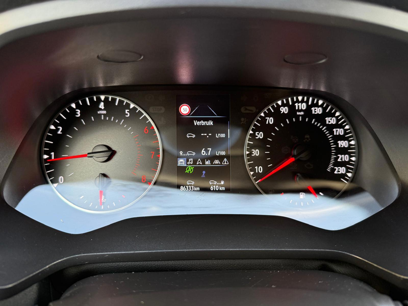 Renault Captur 1.3 TCe 140 | Navigatie | LED | Trekhaak mogelijk — photo 17