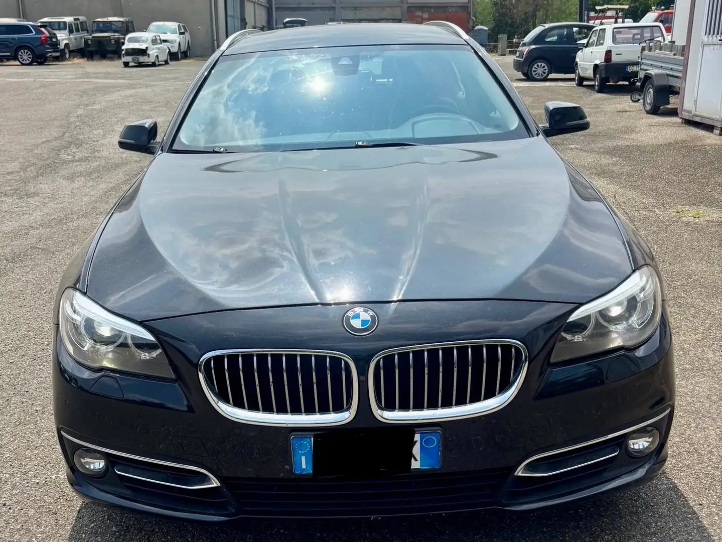 BMW 530 530d Xdrive pacchetto Luxury Nero - 2