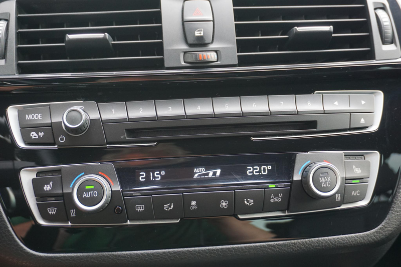 BMW 140 1-serie M140i High Executive — photo 11