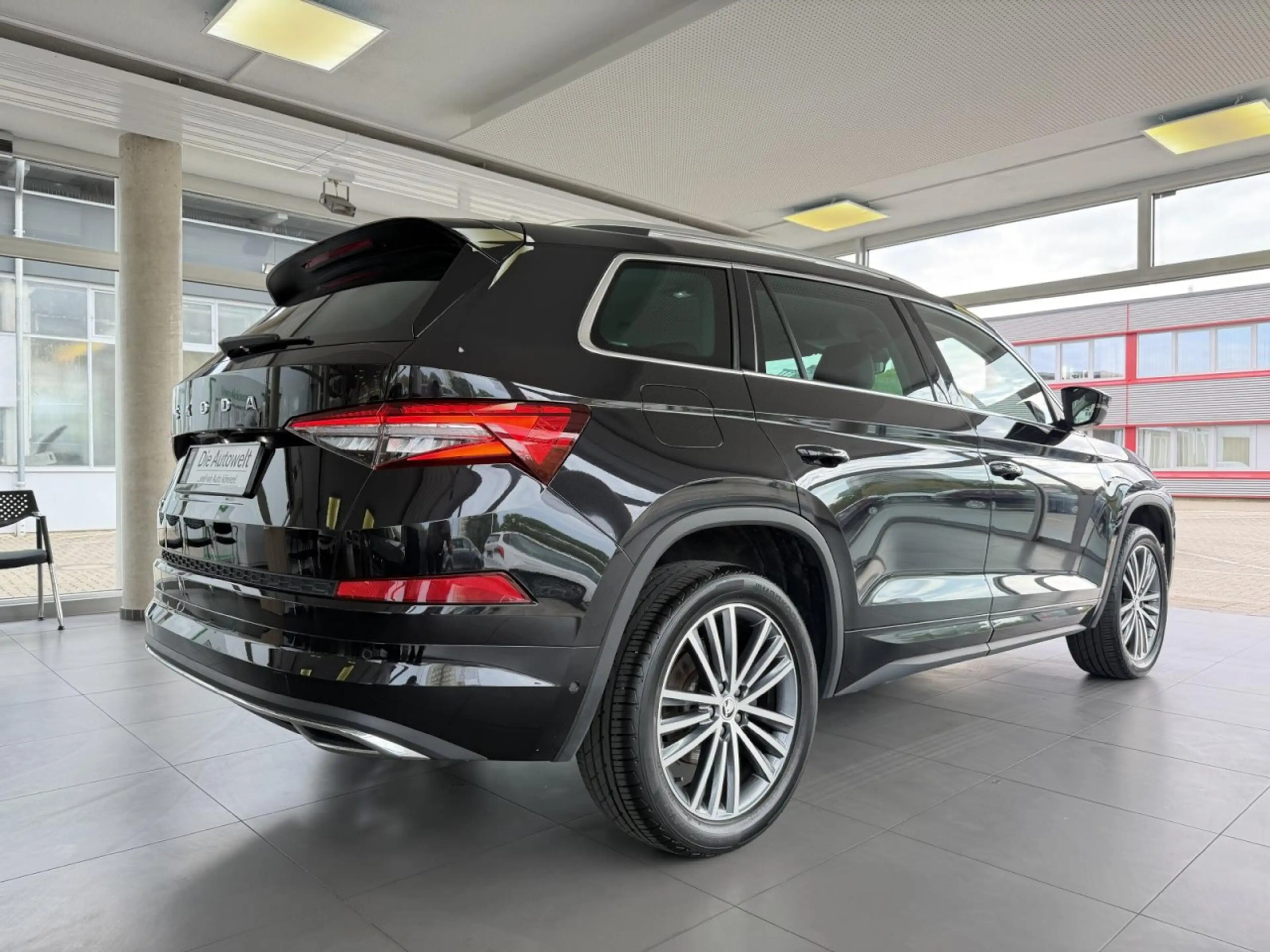 Skoda Kodiaq L&ampK 2.0 TDI DSG NAVI LED ACC 7 SI PDC Klima — photo 6