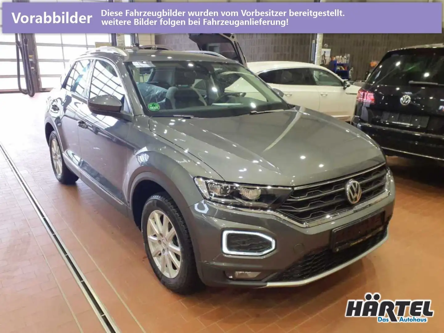 Volkswagen T-Roc SPORT 1.5 TSI DSG (+ACC-RADAR+NAVI) LED Grau - 2