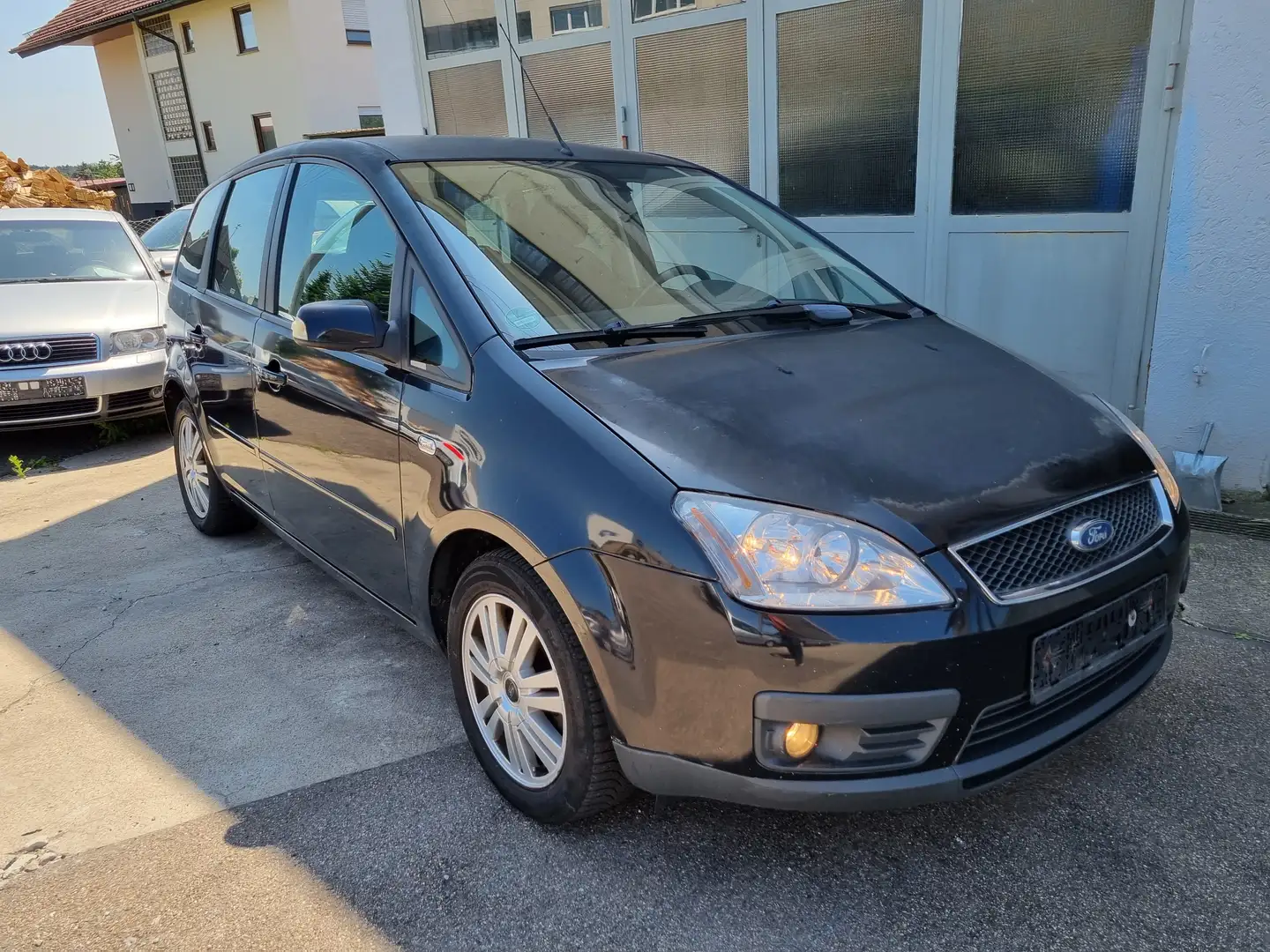 Ford Focus C-Max 2.0 Ghia / Euro 4 / Klima / Tüv 07-2025 Чорний - 1