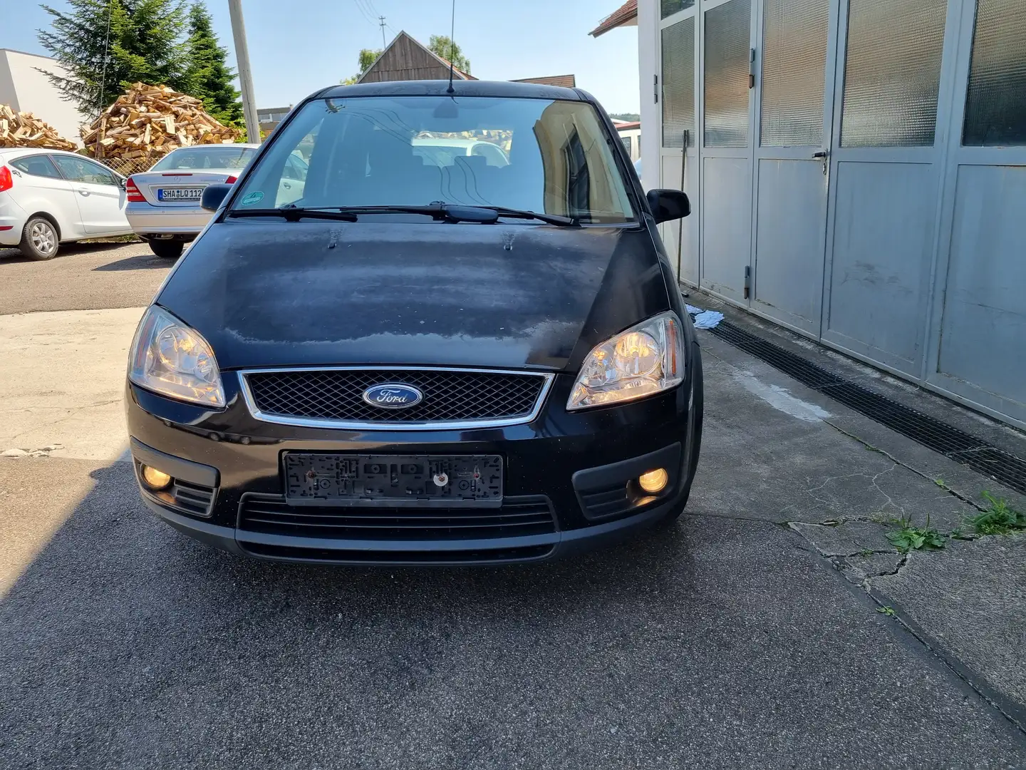 Ford Focus C-Max 2.0 Ghia / Euro 4 / Klima / Tüv 07-2025 Чорний - 2