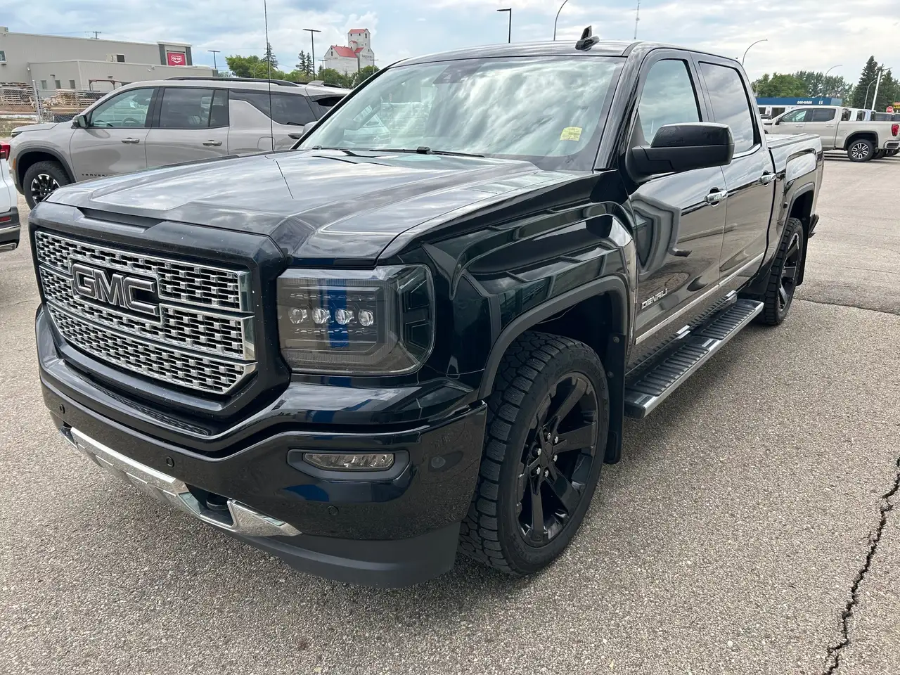 GMC Sierra 1500 снимка GMC Sierra 1500