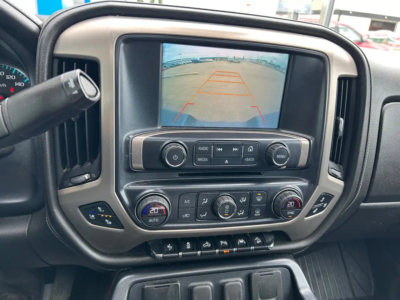 GMC Sierra 1500 снимка GMC Sierra 1500