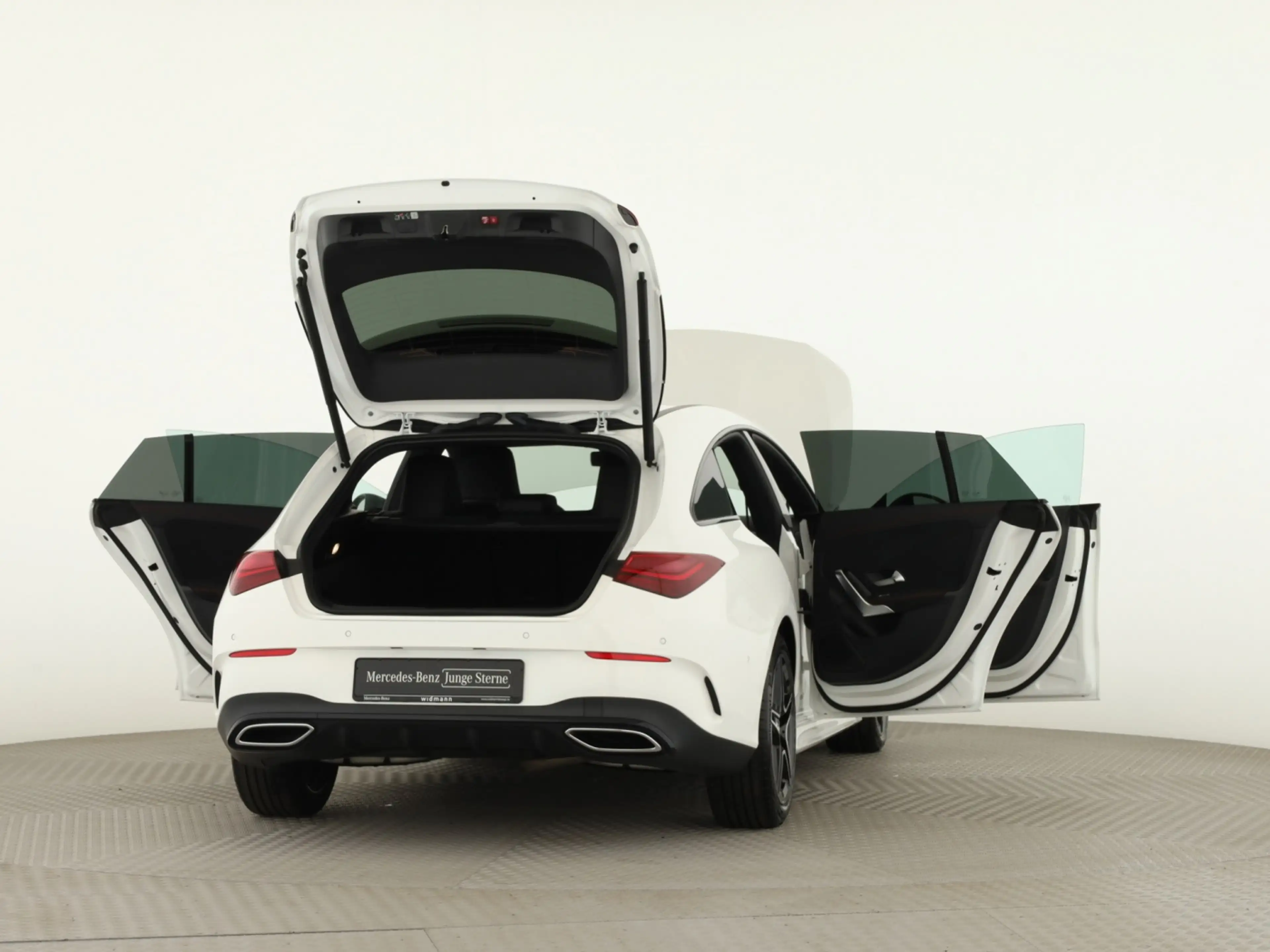 Mercedes-Benz CLA 200 d SB *AMG*Multibeam*PDC*360°*Night*DAB** — photo 9