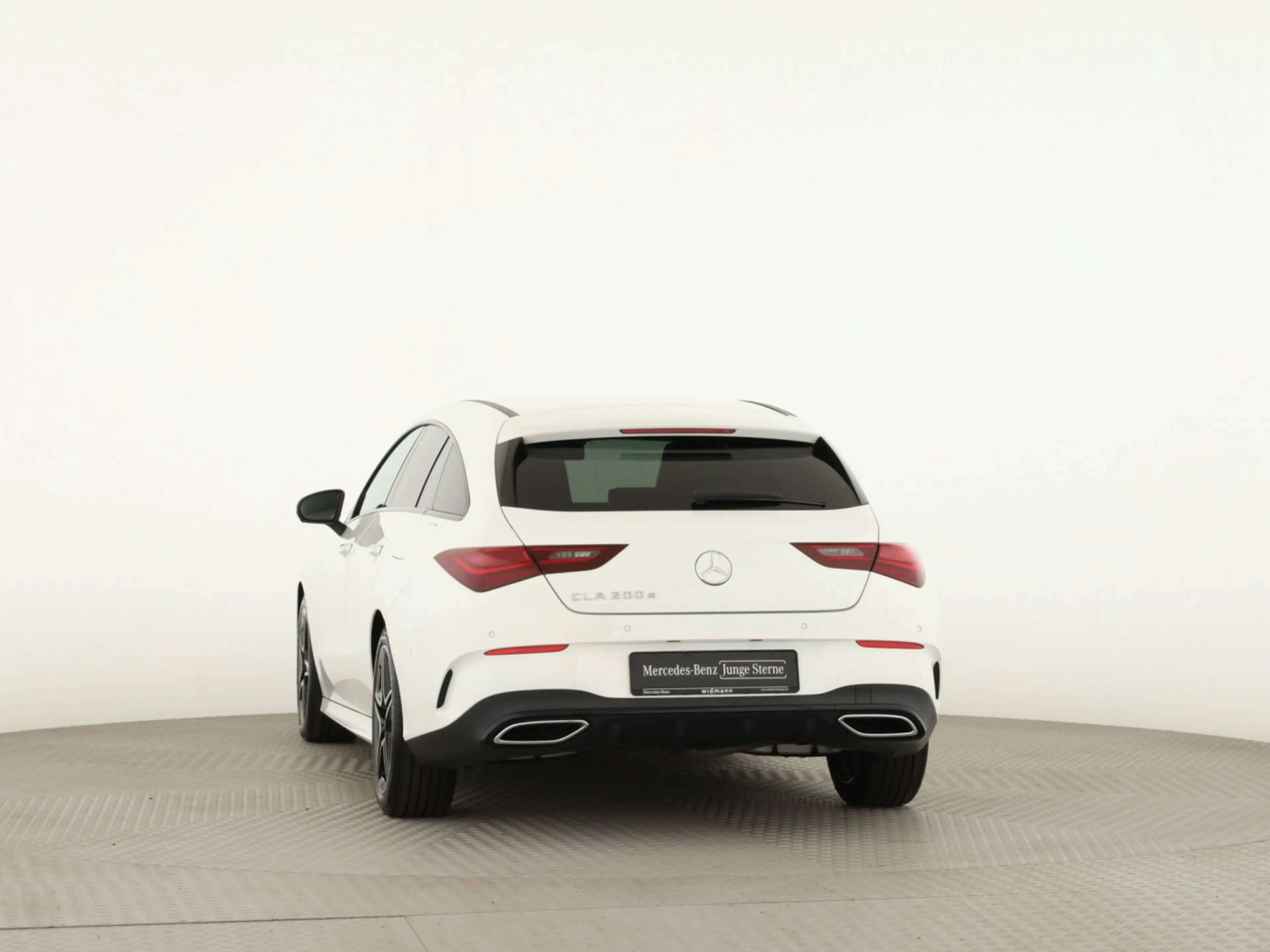 Mercedes-Benz CLA 200 d SB *AMG*Multibeam*PDC*360°*Night*DAB** — photo 4