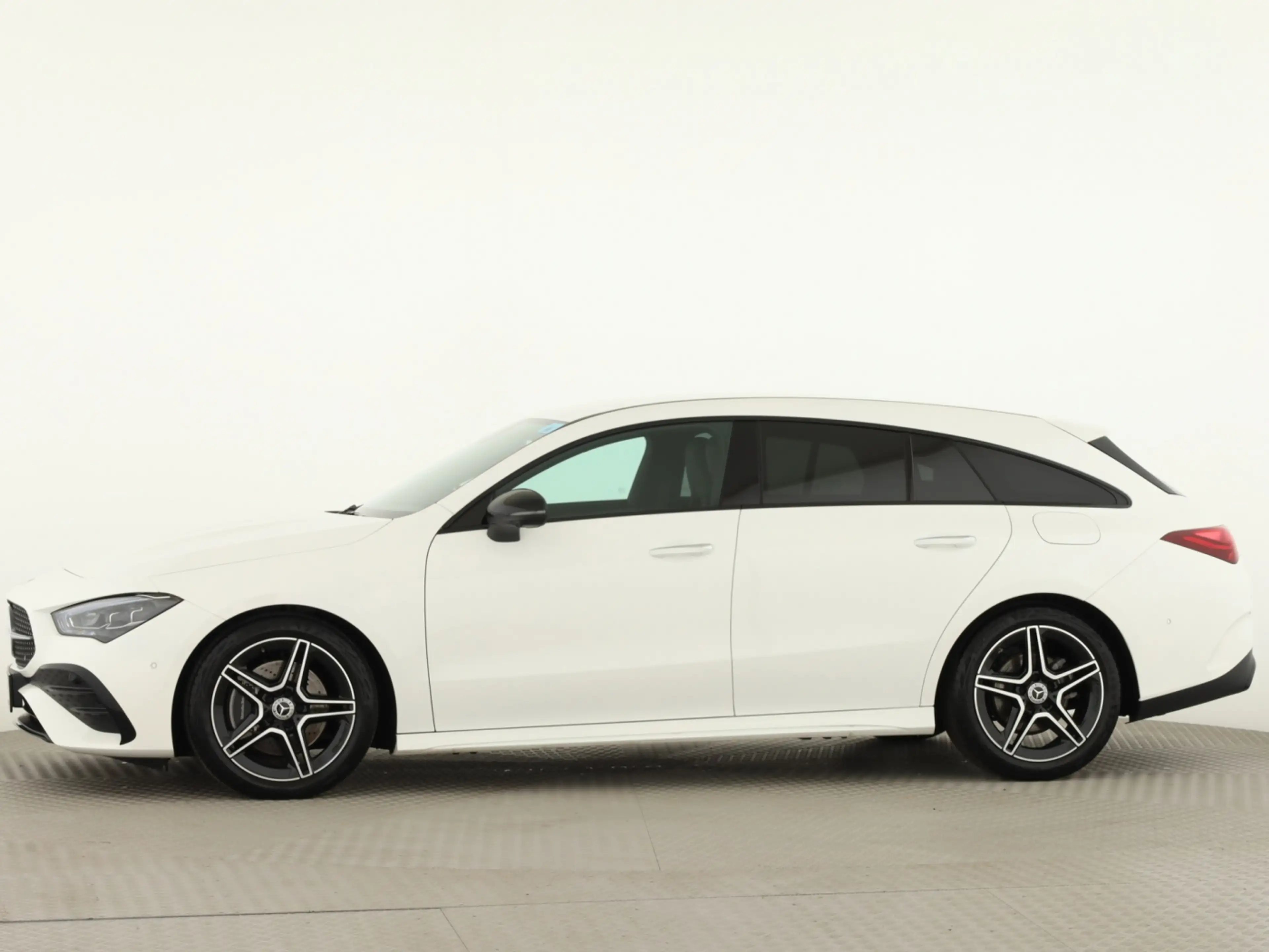 Mercedes-Benz CLA 200 d SB *AMG*Multibeam*PDC*360°*Night*DAB** — photo 7