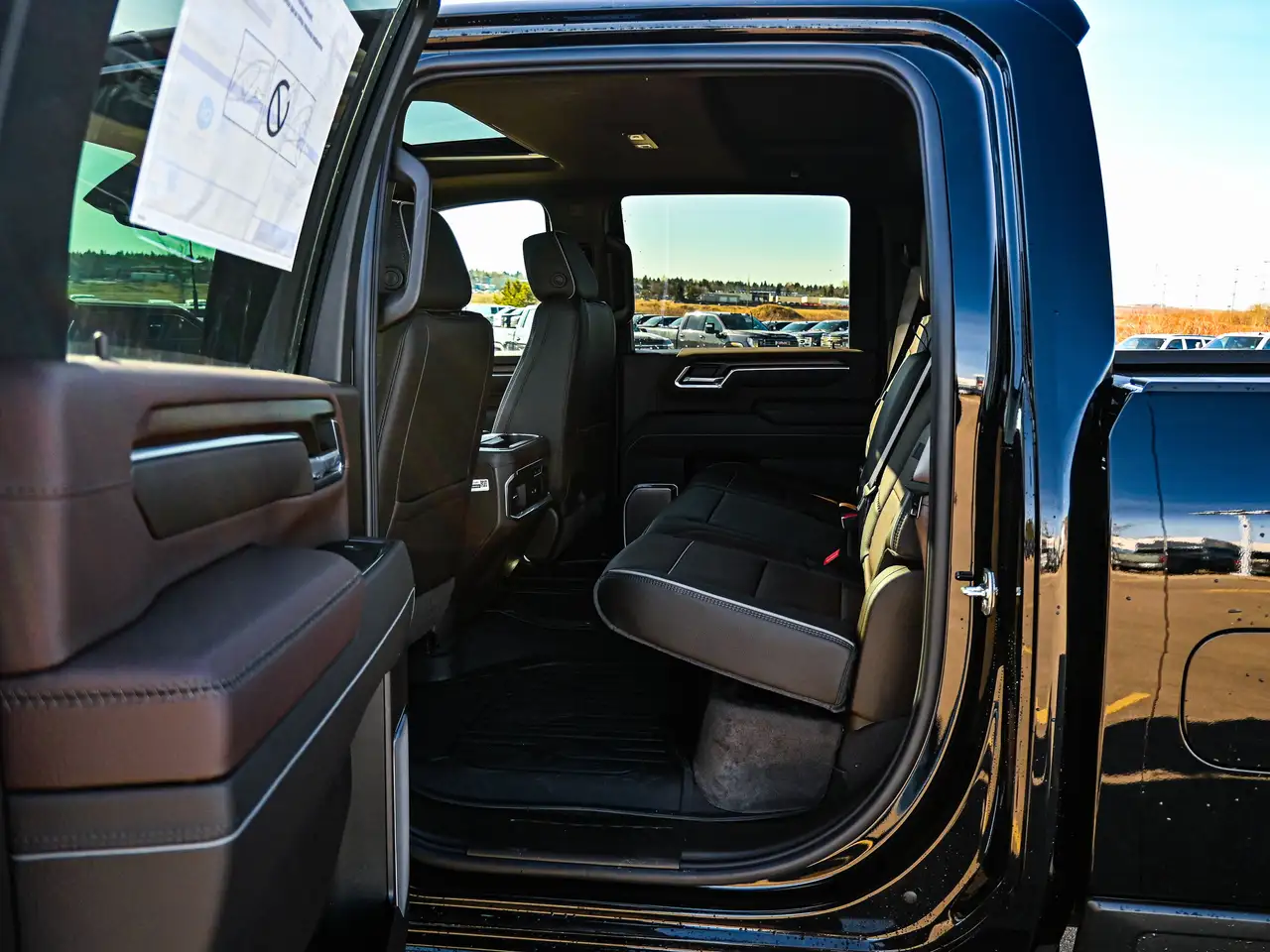 GMC Sierra 3500HD снимка GMC Sierra 3500HD