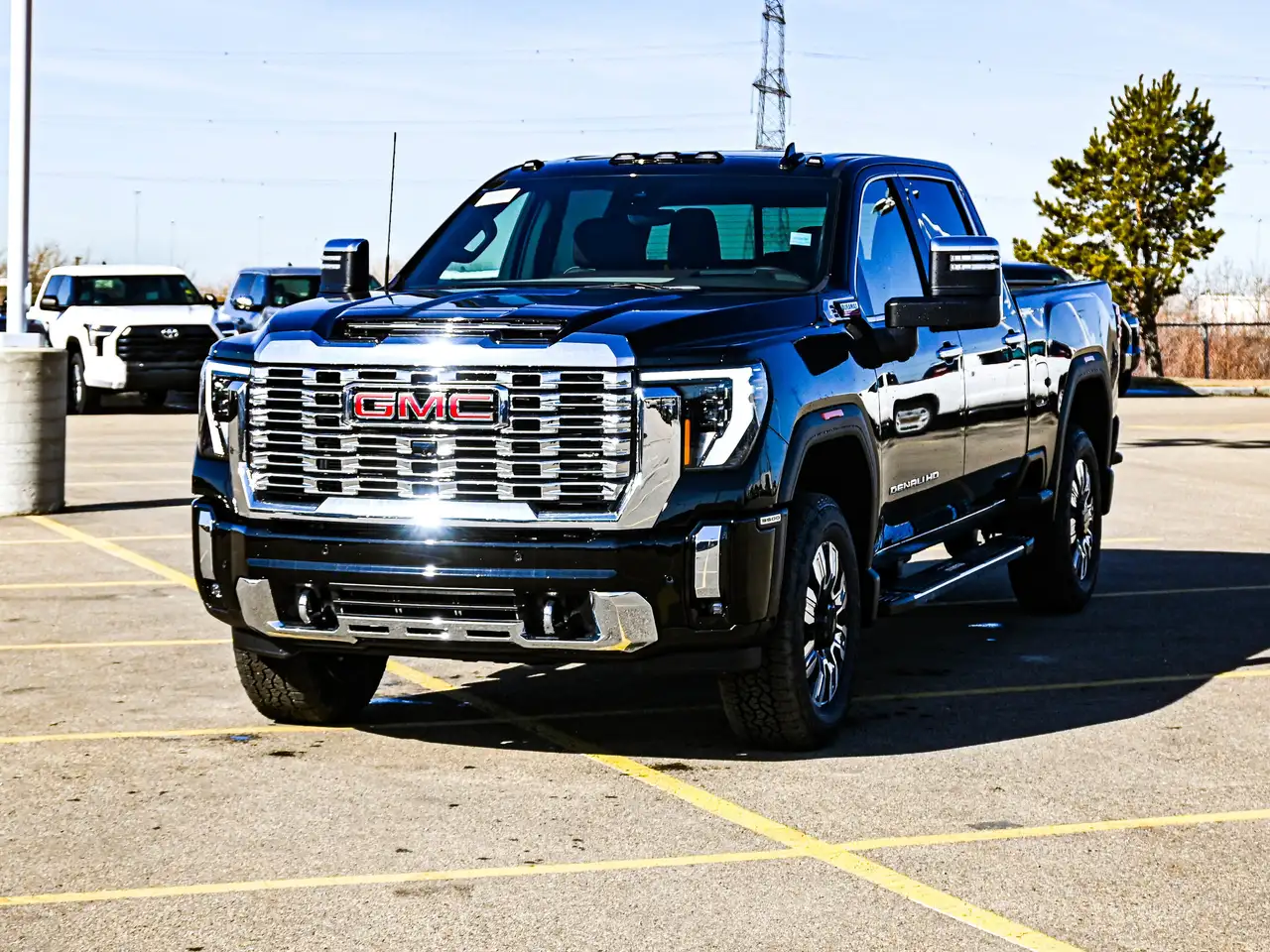 GMC Sierra 3500HD снимка GMC Sierra 3500HD