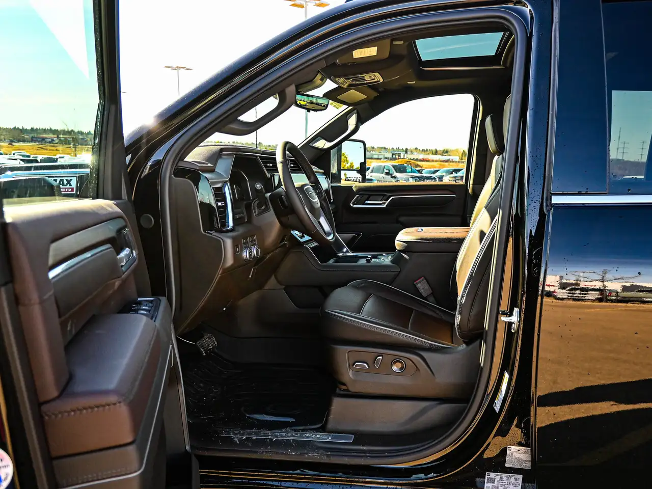 GMC Sierra 3500HD снимка GMC Sierra 3500HD