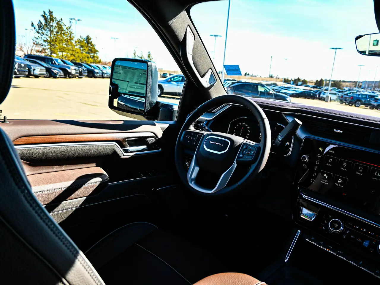 GMC Sierra 3500HD снимка GMC Sierra 3500HD