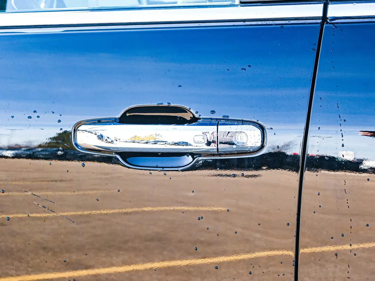GMC Sierra 3500HD снимка GMC Sierra 3500HD
