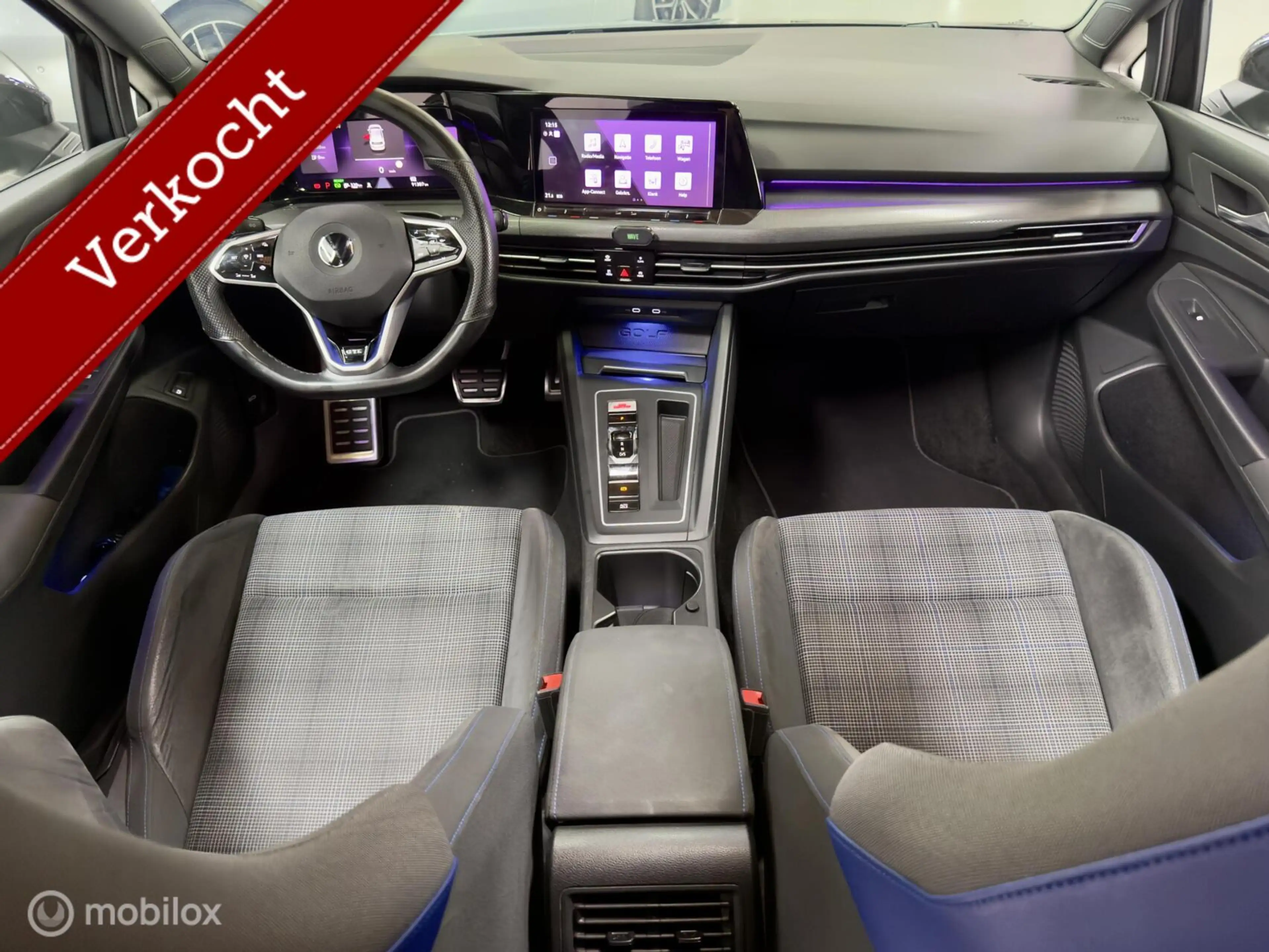 Volkswagen Golf GTE 1.4 eHybrid | Pano | Cam | IQ Light | ACC | Travel — photo 11