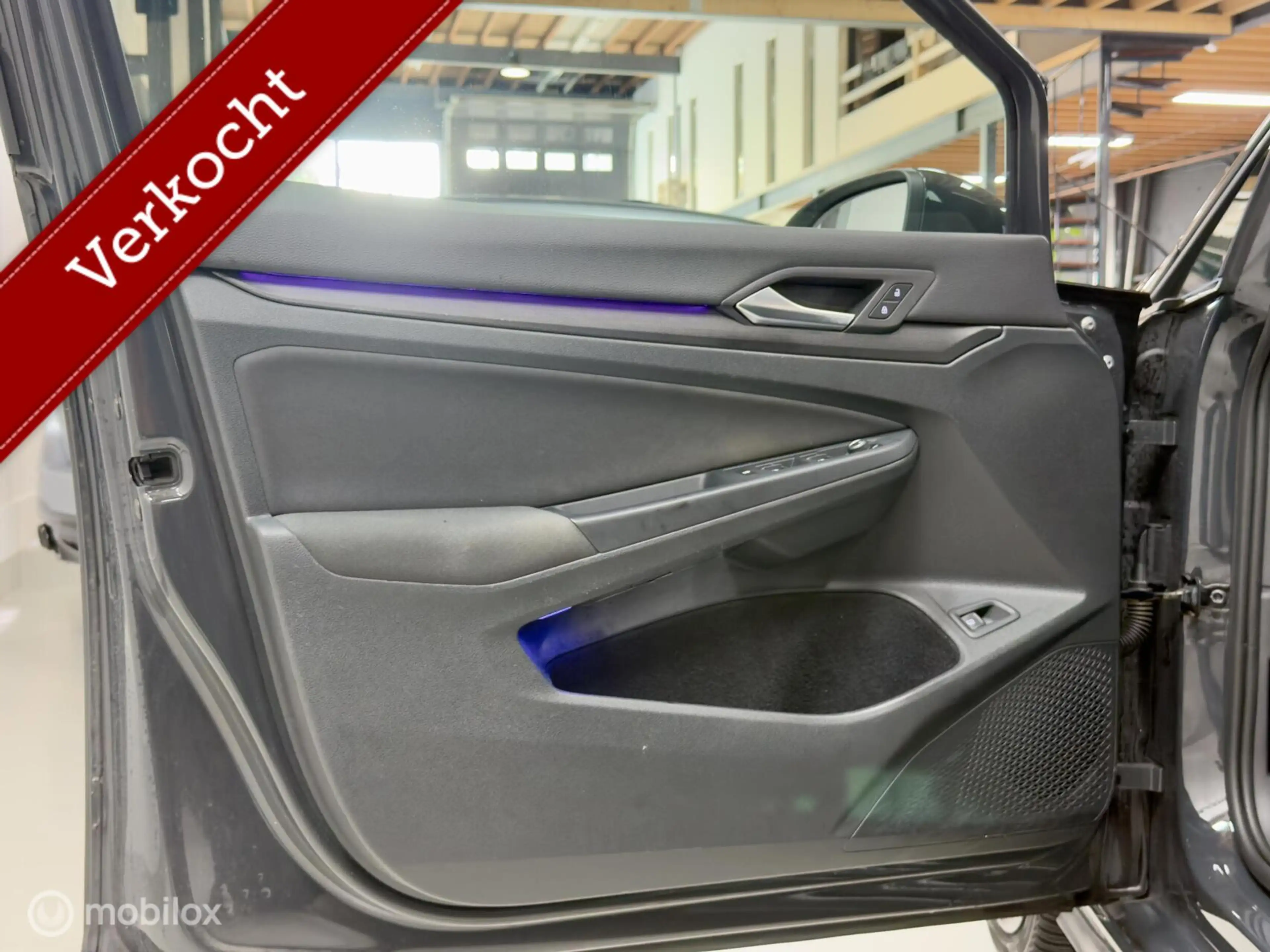 Volkswagen Golf GTE 1.4 eHybrid | Pano | Cam | IQ Light | ACC | Travel — photo 5