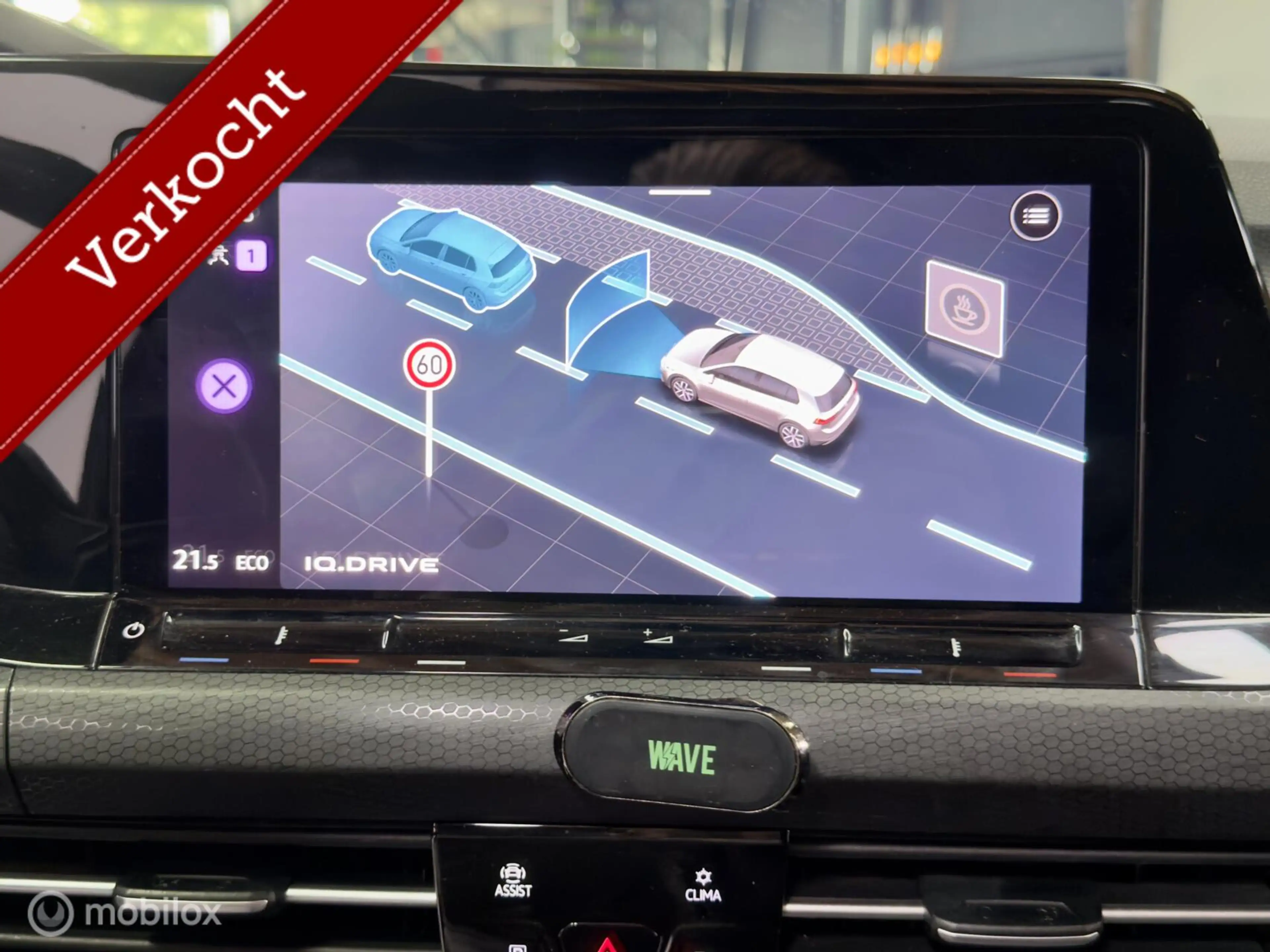 Volkswagen Golf GTE 1.4 eHybrid | Pano | Cam | IQ Light | ACC | Travel — photo 10